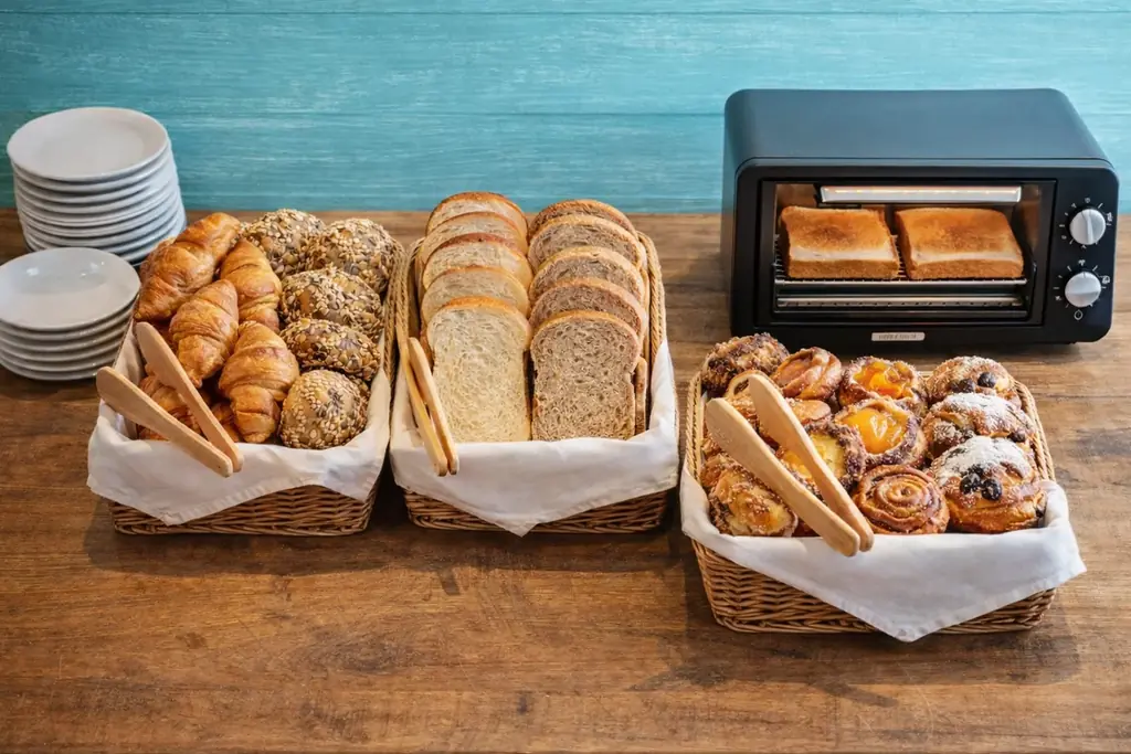 2月2日開始 立川の果実入りサラダバーと焼き立てパン