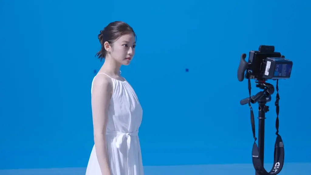 真っ白なワンピースでふわりと宙を舞う！「無重力感を体現し」軽やかに走り出す姿に注目「サンカット®」ミューズ今田美桜さん出演 新TVCM公開 画像 3