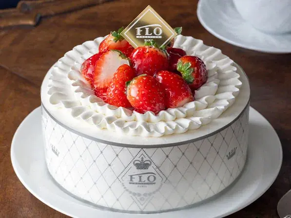 【FLO（フロ プレステージュ）】心満たされる、贅沢なひとときを。旬の苺を二層に閉じ込めた「FLOのプレミアムショートケーキ」を店舗限定で発売。 画像 2