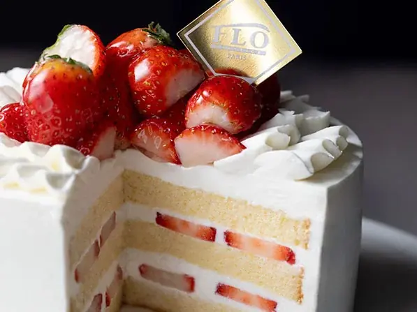 【FLO（フロ プレステージュ）】心満たされる、贅沢なひとときを。旬の苺を二層に閉じ込めた「FLOのプレミアムショートケーキ」を店舗限定で発売。 画像 3