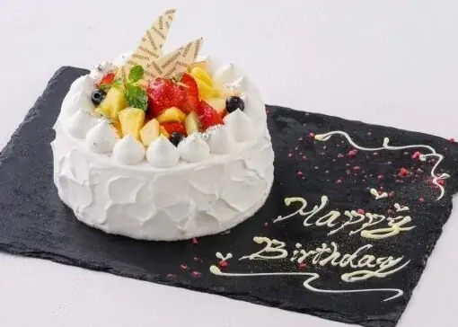 【誕生日・記念日・プロポーズ】客室を華やかに演出する〈バルーンデコレーションプラン〉が2月上旬から販売開始 | 沖縄・ラグナガーデンホテル 画像 8