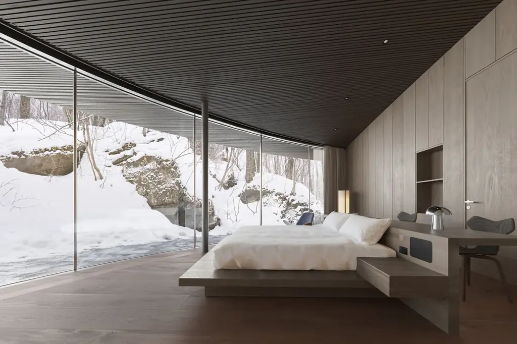 巨石の間を縫い、”岩の中に建つ”1棟のヴィラ。NOT A HOTEL KITAKARUIZAWA「NATURE WITHIN」を販売開始 画像 15