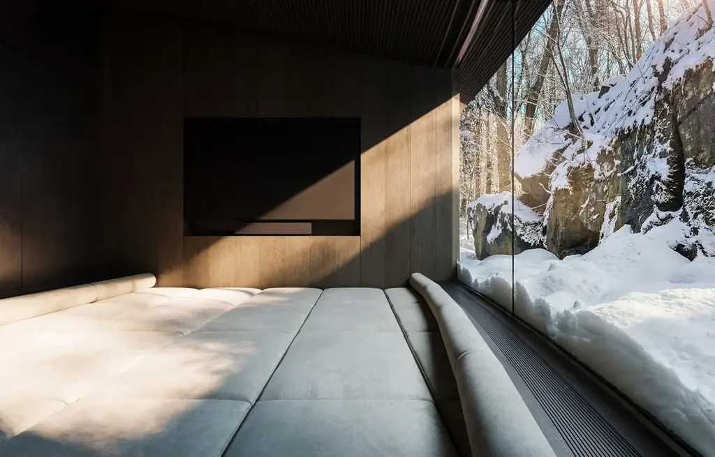 巨石の間を縫い、”岩の中に建つ”1棟のヴィラ。NOT A HOTEL KITAKARUIZAWA「NATURE WITHIN」を販売開始 画像 18