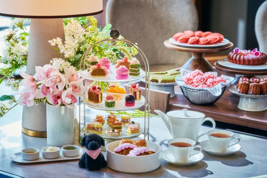 【フェアモント東京】パリと東京、2つの地に訪れる春を祝う２種の「桜アフタヌーンティー」3月1日（日）より提供開始 画像 1