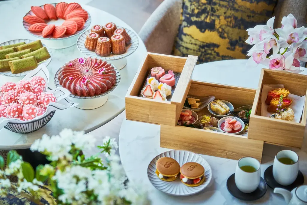 【フェアモント東京】パリと東京、2つの地に訪れる春を祝う２種の「桜アフタヌーンティー」3月1日（日）より提供開始 画像 2