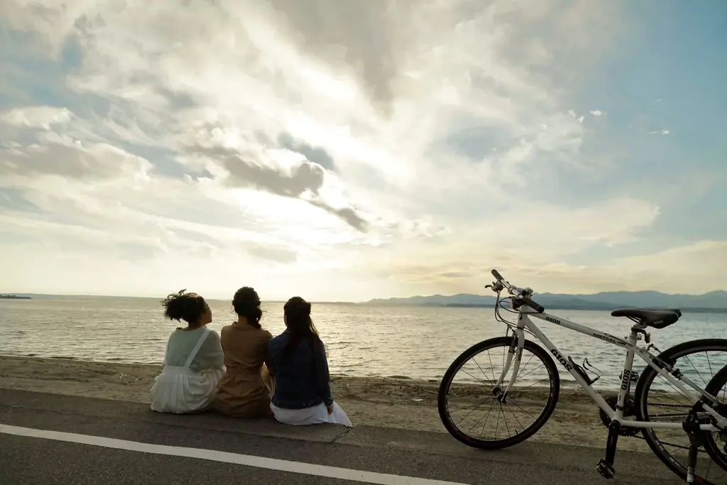 ウェディングチャペルの空間をリニューアル。「ブックチャペル」2026年2月1日グランドオープン！　アニメの聖地ならではの約9,000冊を選書【グランドメルキュール浜名湖リゾート＆スパ】 画像 7