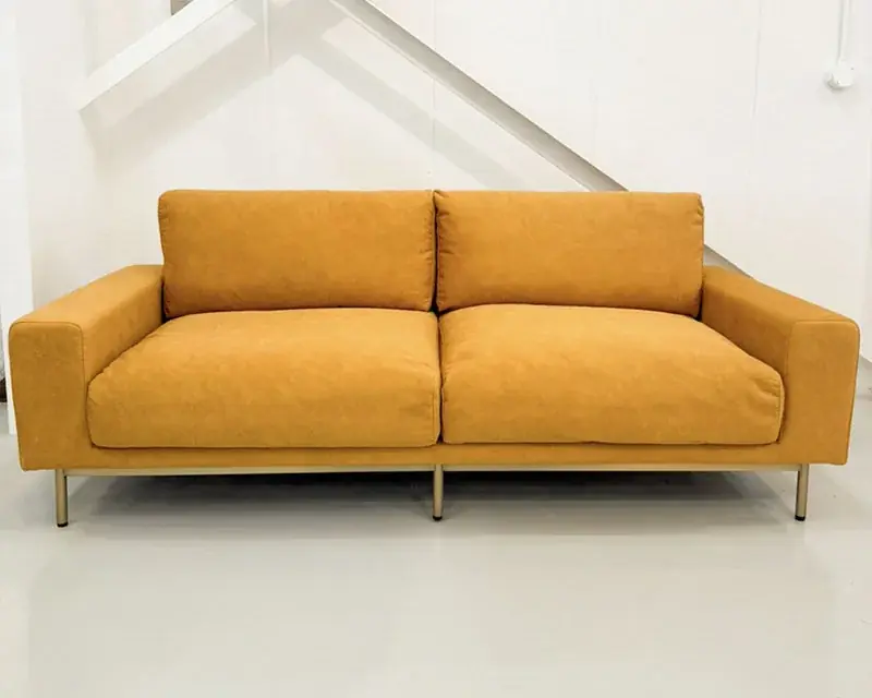 CRUSH CRASH PROJECT と ウンコちゃんの家具屋さんがコラボレーション。累計 3 万台突破の人気ソファ「プルート」の別注モデルを発表。 画像 3