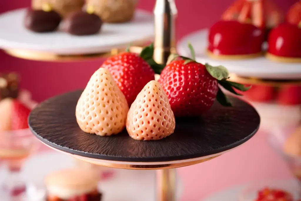 【旬の国産いちご7品種とチョコレートの贅沢なマリアージュ】青果の老舗仲卸が手がけるレストラン「DEK」で「ストロベリー＆チョコレートアフタヌーンティー」を開催（2/3〜3/31） 画像 6