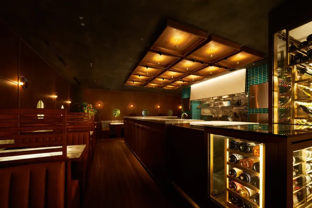 【旬の国産いちご7品種とチョコレートの贅沢なマリアージュ】青果の老舗仲卸が手がけるレストラン「DEK」で「ストロベリー＆チョコレートアフタヌーンティー」を開催（2/3〜3/31） 画像 8