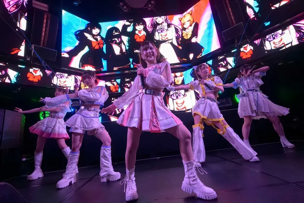 【オフィシャルレポート】“奇跡の一枚”で話題沸騰の令和トランスアイドル・Ma’Scar’Piece（マスカーピース）が初の全国クラブツアーを完走！ 画像 6