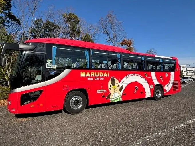 「いるティー」のまるっと大きなラッピング！観光バスとタクシー運行開始！ 画像 3