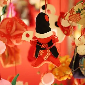 【日本三大つるし飾りと共演】1万個の飾りがゆれる「雛のつるし飾り」 画像 7