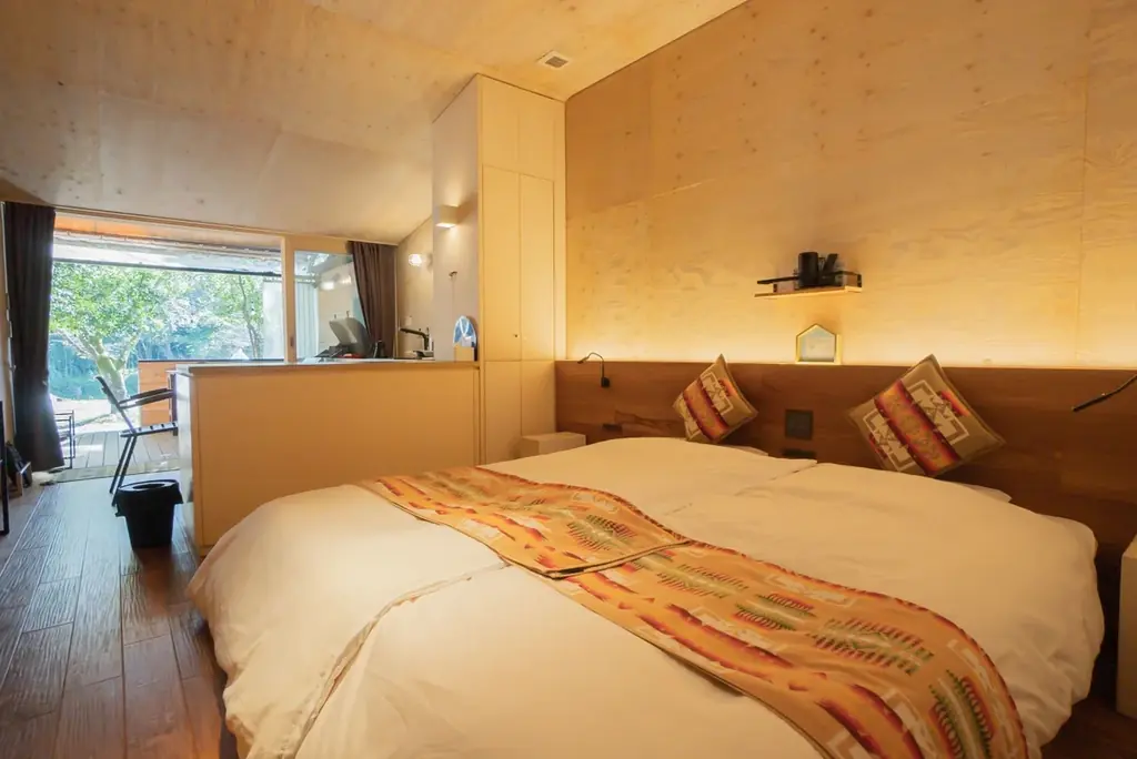 学生の旅行を応援！　COMORIVERにて期間限定の「学割」宿泊プランを販売 画像 1