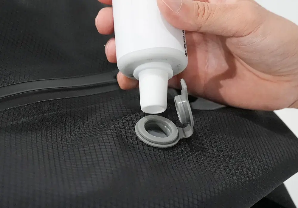 出先でのアイロン掛けの時間ゼロへ。 スーツを綺麗に持ち運べる大人のための鞄 画像 20