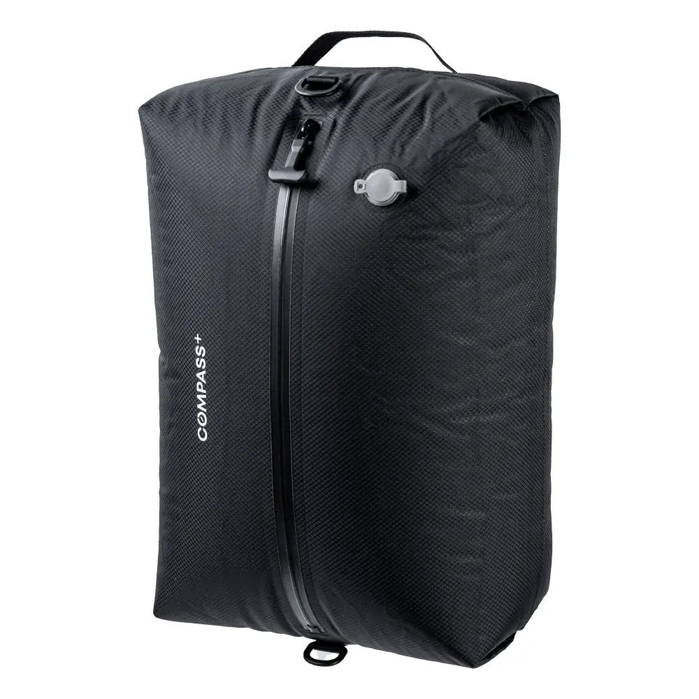 出先でのアイロン掛けの時間ゼロへ。 スーツを綺麗に持ち運べる大人のための鞄 画像 23