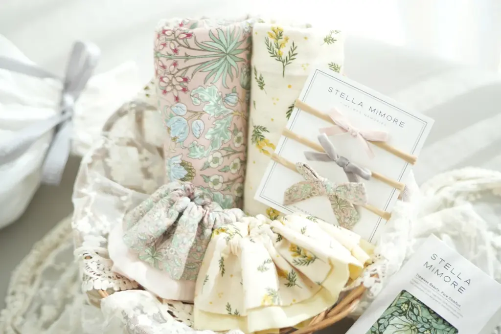 【阪急うめだ本店】春の「幸せベビーギフト」に。ウィリアム・モリスをはじめ花や植物のデザインをセレクト。ステラミモアがPOP-UP初出店！ 画像 2