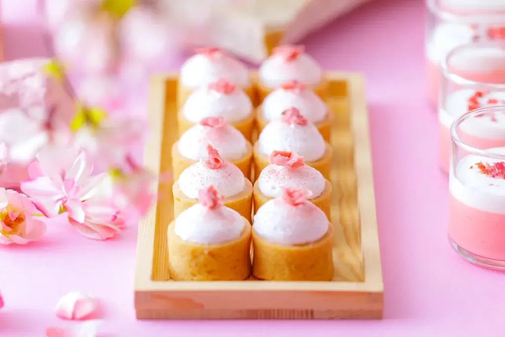 🍓元祖いちごビュッフェの最終章！いちご×桜×抹茶が奏でる春色満開スイーツビュッフェ！ 画像 3