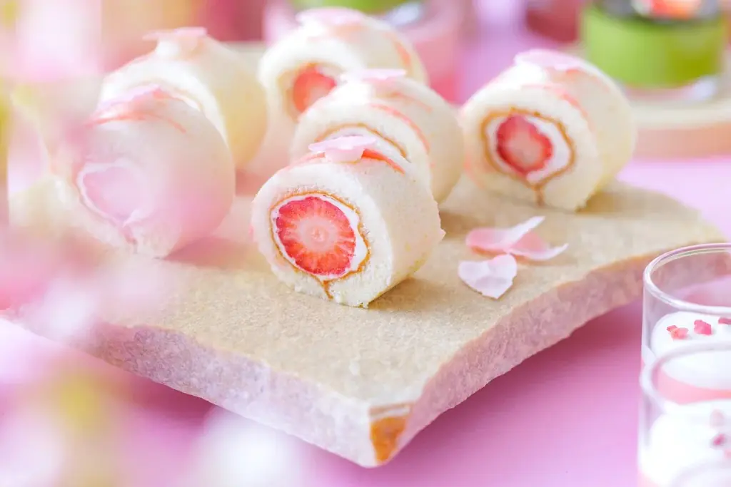 🍓元祖いちごビュッフェの最終章！いちご×桜×抹茶が奏でる春色満開スイーツビュッフェ！ 画像 4