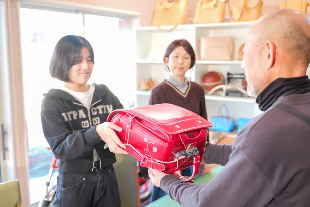 「しまい込む思い出」から「日常で使う宝物」へ。ランドセルをトートバッグに再生するカナーズ・ジャパンが春の予約受付をスタート。 画像 8