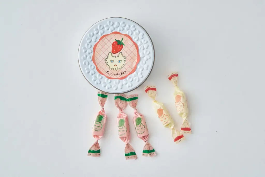 ネコを愛するすべての人へ贈る『フェアリーケーキフェアの猫の日2026』を開催！チャリティースイーツ「“神様のいたずら”ネコクッキー缶」ほか 画像 11