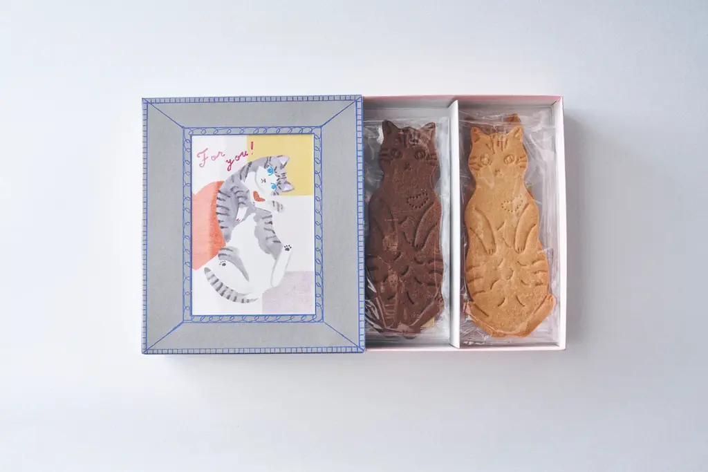 ネコを愛するすべての人へ贈る『フェアリーケーキフェアの猫の日2026』を開催！チャリティースイーツ「“神様のいたずら”ネコクッキー缶」ほか 画像 2