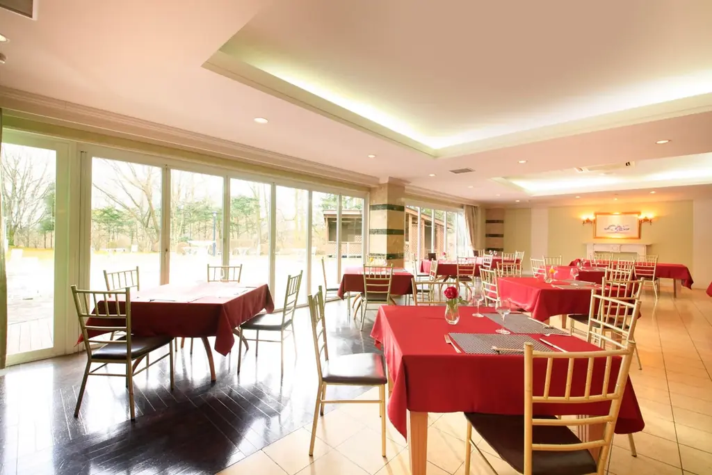 バレンタイン＆ホワイトデー2日間限定　ゆとりろ軽井沢ホテルにホワイトチョコファウンテンが登場！ 画像 2