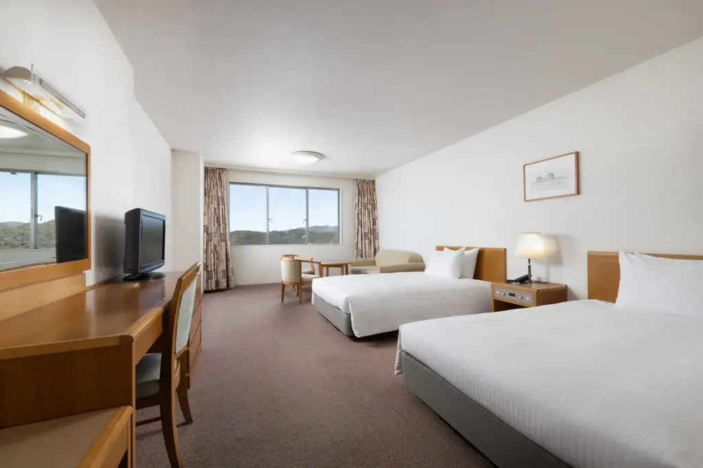 春の和歌山・串本と古座川をめぐる2つのお花見旅。国指定天然記念物「一枚岩」と老舗和菓子が彩る、地域とつながる春限定プラン【メルキュール和歌山串本リゾート＆スパ】 画像 6