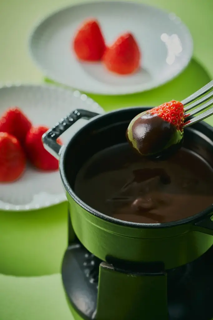 【大阪ステーションホテル、オートグラフ コレクション】濃厚な甘みと酸味のハーモニー とろける味わいのブランドいちご　春限定　伊賀満天星（いがどうだん）いちご®アフタヌーンティー 画像 3