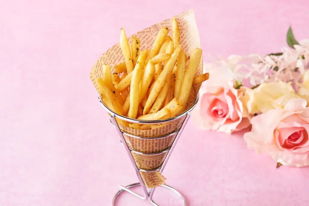 春風が運ぶ、いちごの香り。ホテル最上階からのオーシャンビューとともに心華やぐアフタヌーンティー 画像 6