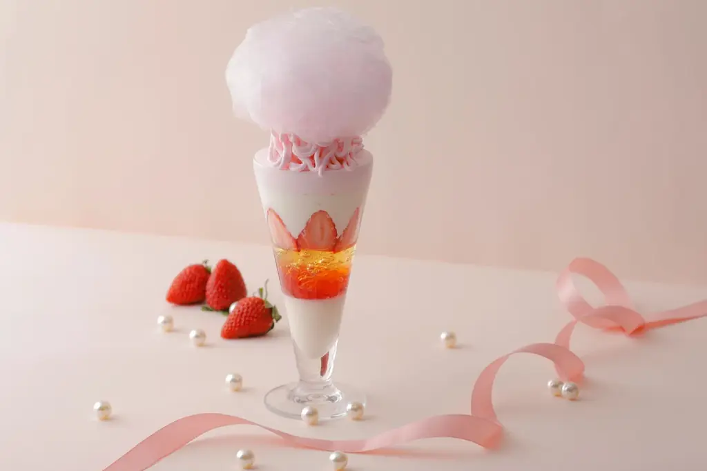 【南紀白浜マリオットホテル】春を彩る、まりひめの贅沢パフェが登場「Strawberry Luxe」を発売 画像 2
