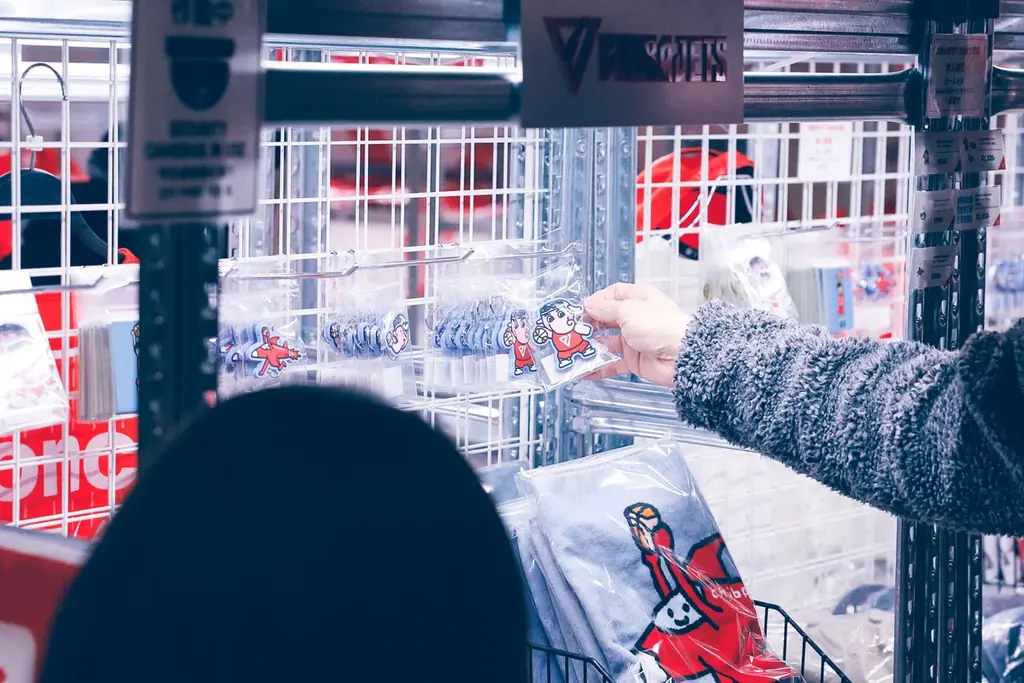 【千葉ジェッツ】Bリーグ初「NBA PAINT × 千葉ジェッツ」コラボ、グッズ完売に加え、異例の“クリエイティブ・ジャック”でファンを魅了！ 画像 22