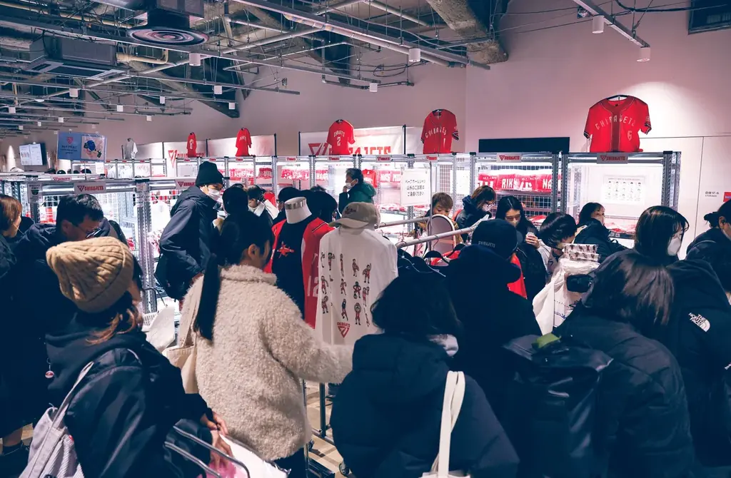 【千葉ジェッツ】Bリーグ初「NBA PAINT × 千葉ジェッツ」コラボ、グッズ完売に加え、異例の“クリエイティブ・ジャック”でファンを魅了！ 画像 27