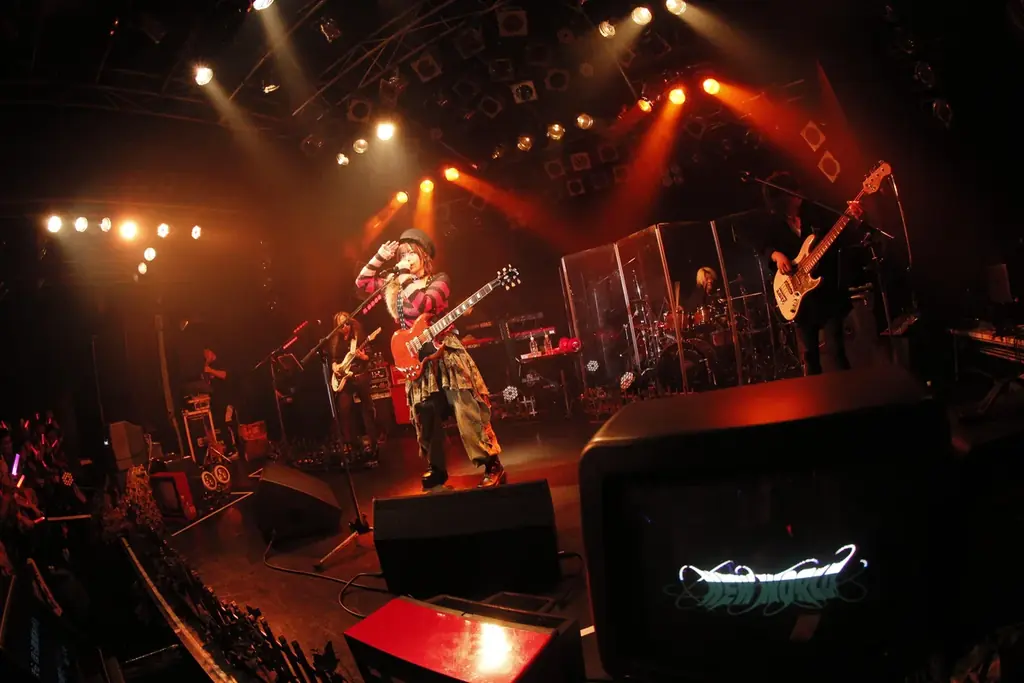 愛美スタンディングライブツアー「AIMI LIVE TOUR 2025 “NEW WORLD”」2月14日(土)テレビ初放送！CS衛星劇場 画像 4