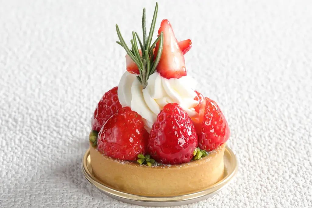 【シェラトン都ホテル大阪】「ラプンツェル」がテーマのアフタヌーンティーや「イースタースイーツ」が登場　旬のいちごを満喫できる「いちごフェア」第2弾 開催 画像 10