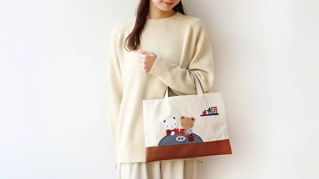 NESCAFÉ × familiar 初のコラボレーションが実現！ ファミリアチェックとクマちゃんをあしらったオリジナルデザインの「ネスカフェ ふわラテ」が数量限定で登場 画像 5