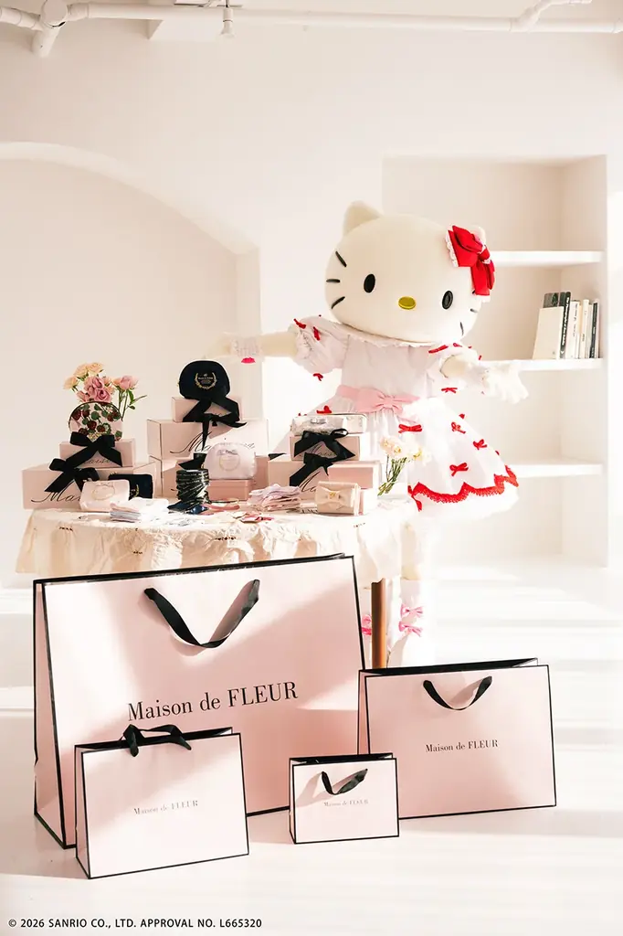 【Maison de FLEUR】カバーガールにハローキティが登場！いちごのリボンを纏ったハローキティが贈るブランドブック新発売 画像 5