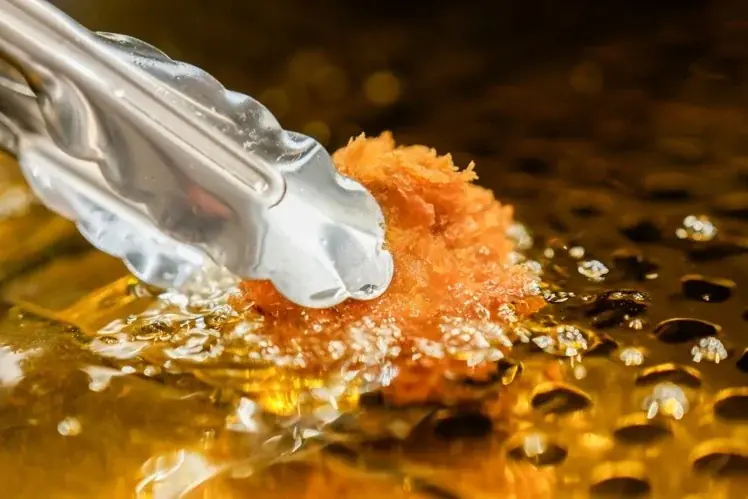 【“極上メンチカツ”専門店 誕生】揚げることを追求し続けた串カツ田中の新ブランド「挽きたて和牛レアカツ ザ・メンチ」が2026年2月7日(土)より埼玉・大宮にグランドオープン 画像 13