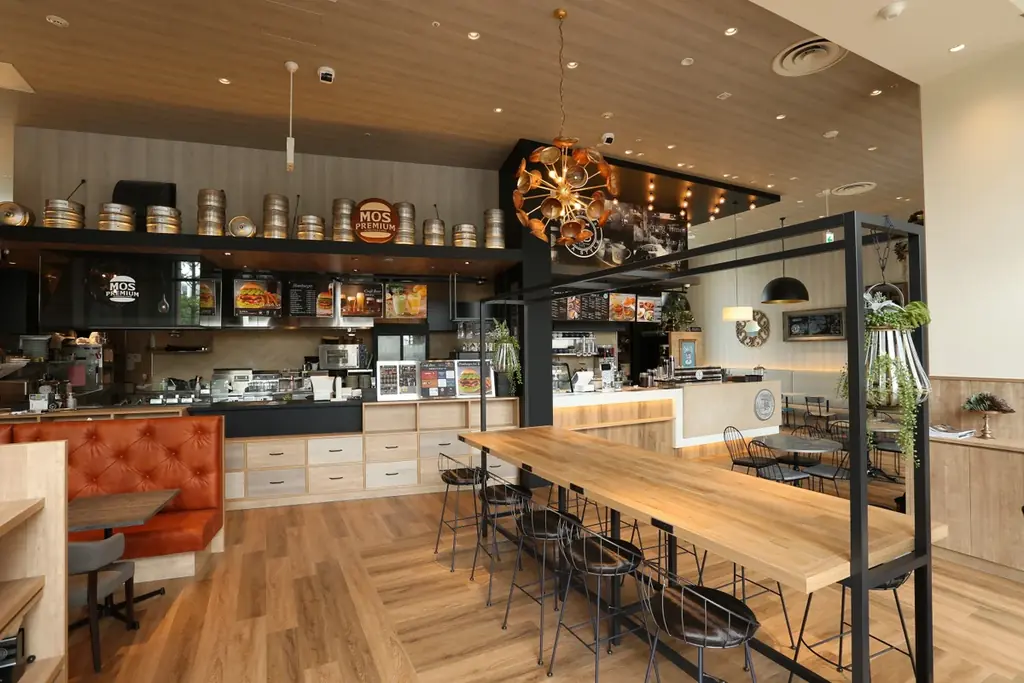 TABASCO®ソースを使用した「モスプレミアム」限定商品が登場！「和牛バーガー チポトレ＆ベーコン　TABASCO®チポートレイソース使用」 画像 4