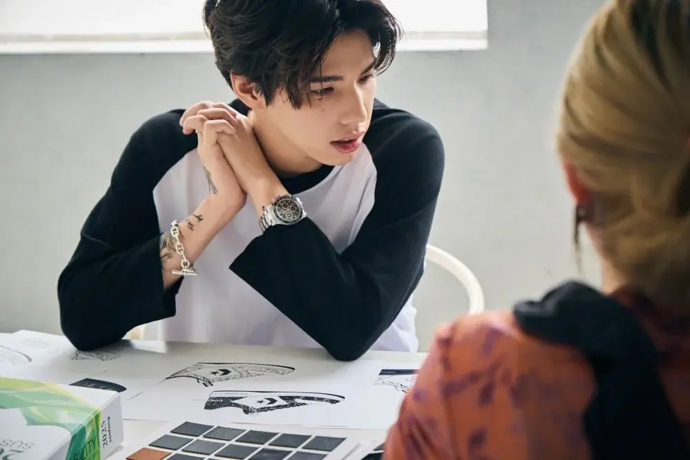 ロックバンド「MY FIRST STORY」のHiroとCONVERSEとのコラボスニーカーを、シュープラザと公式オンラインショップ「kutsu.com」で今春発売決定！ 画像 3