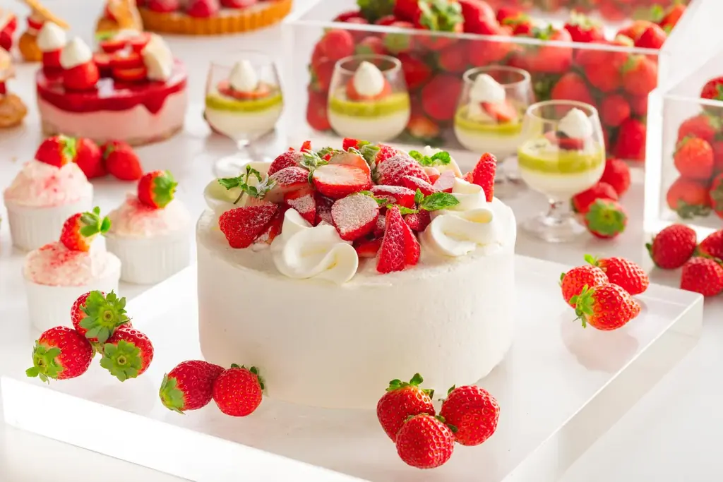 【シェラトングランドホテル広島】開業15周年記念 スイーツブッフェ「ストロベリーセレブレーション」開催 画像 2