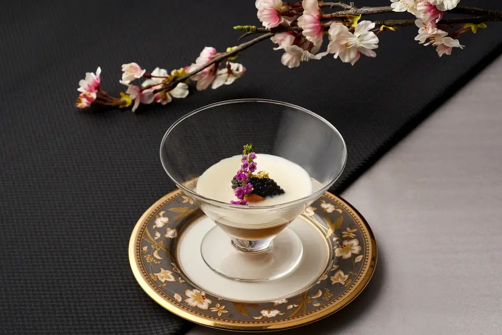 【ホテルグランヴィア大阪】春をテーマにした3ホテルの匠による一夜限りの美食イベント「GALA DINNER ～引き継がれる料理～」開催　最後の一皿は、世界一に輝いた至福のデザートを。 画像 3