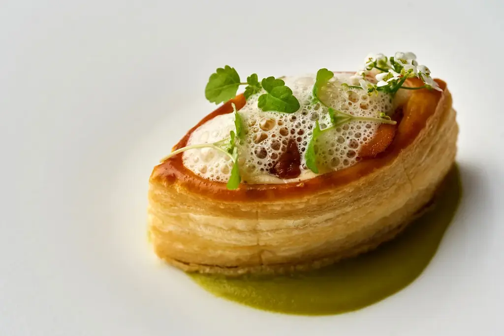 【ホテルグランヴィア大阪】春をテーマにした3ホテルの匠による一夜限りの美食イベント「GALA DINNER ～引き継がれる料理～」開催　最後の一皿は、世界一に輝いた至福のデザートを。 画像 4