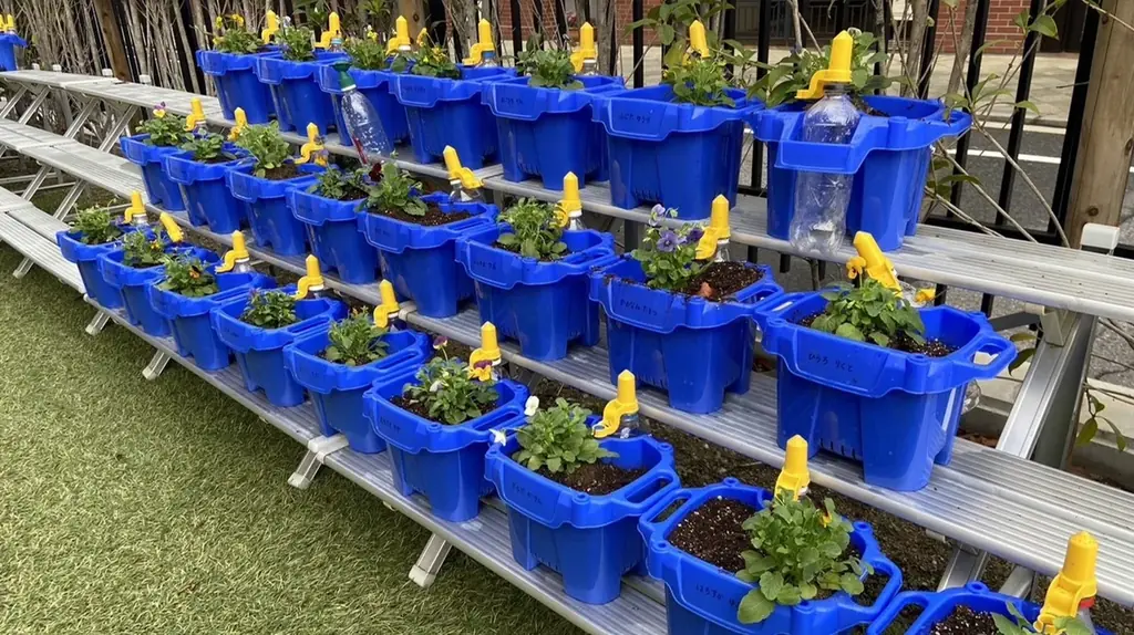 【環境省主催】「プラスマ・アワード2026」にて、お役目を終えた朝顔などのプラスチック鉢をアップサイクルした『JAPAN BLUE 熊野筆 KACHIIRO』が「作る部門：銀賞」を受賞 画像 3