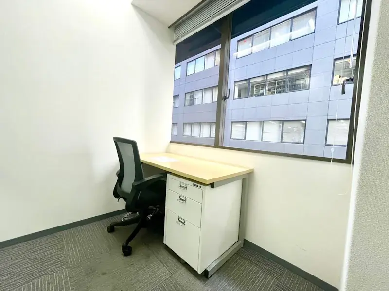 【人気の個室に空室発生】レンタルオフィス「1～2名用完全個室」｜本町駅徒歩5分のロケーションで快適なビジネス空間を提供 画像 4