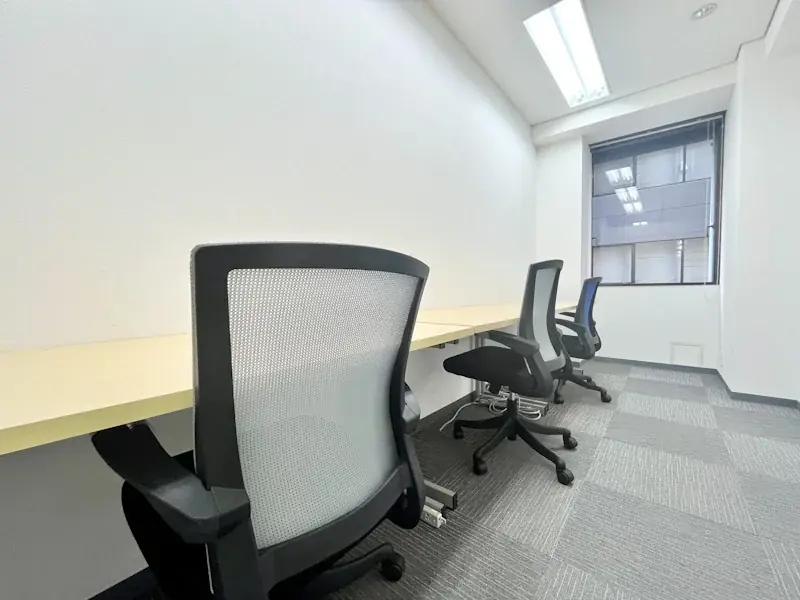 【人気の個室に空室発生】レンタルオフィス「1～2名用完全個室」｜本町駅徒歩5分のロケーションで快適なビジネス空間を提供 画像 6