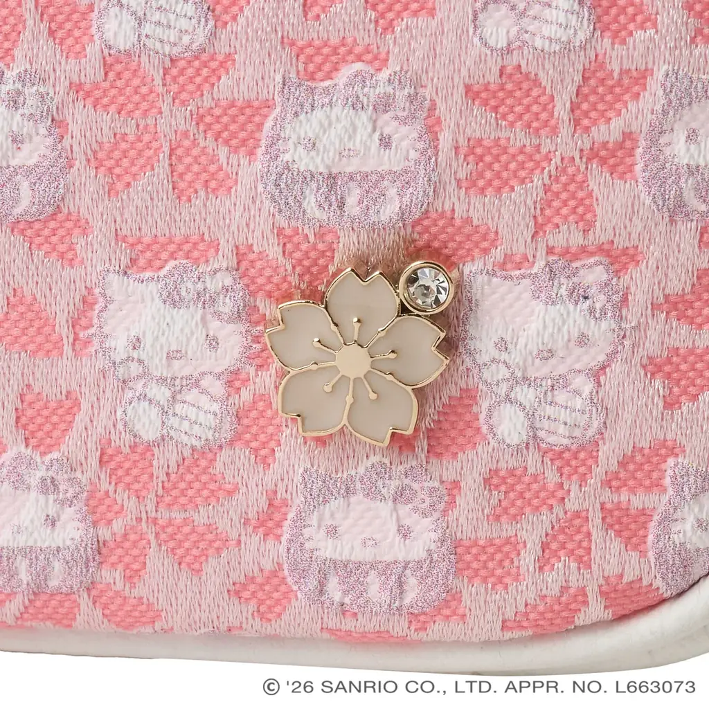 「Sanrio characters × DIANA」桜柄の西陣織にハローキティ柄をプリントした特別感溢れる素材を使用した新シリーズが登場！ 画像 15