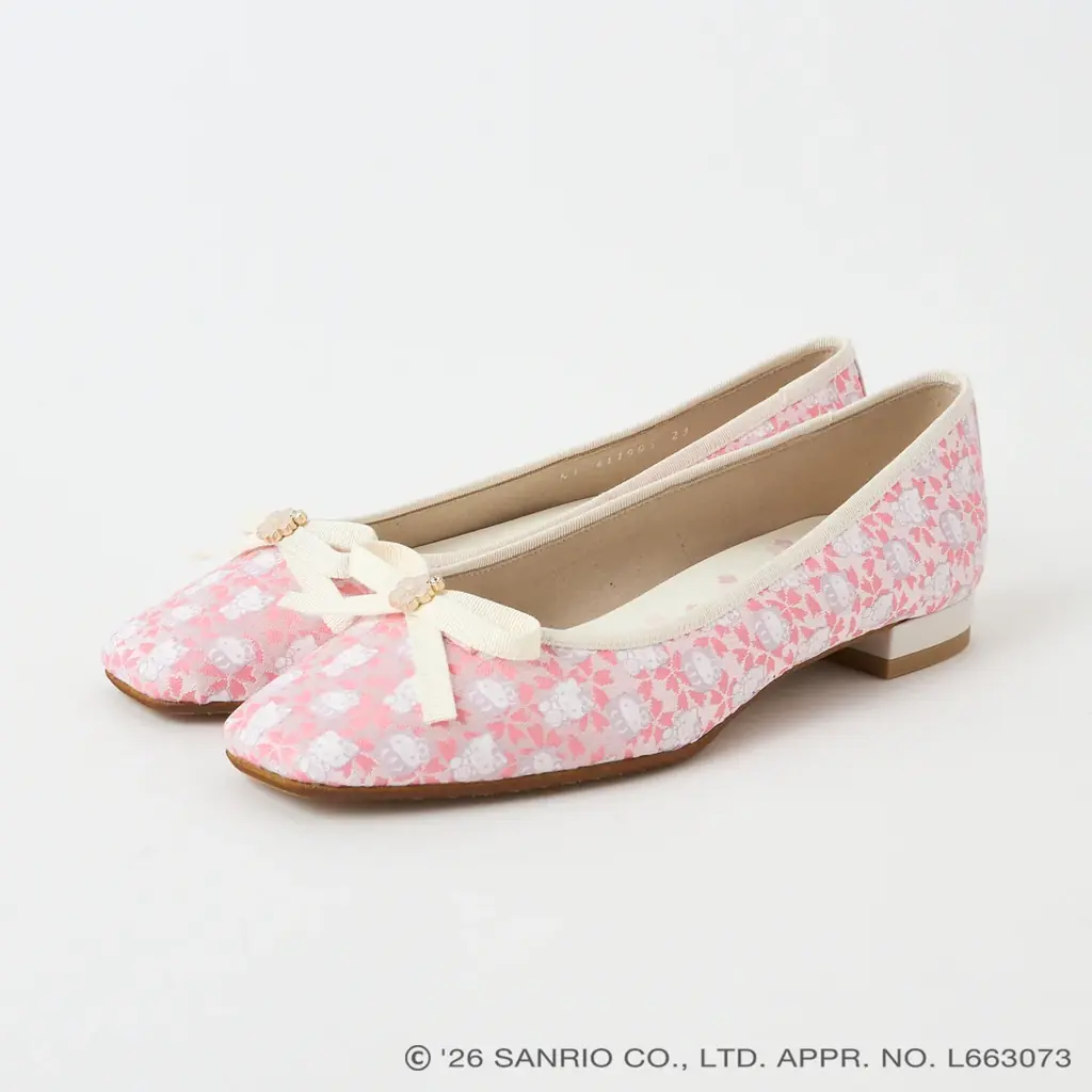 「Sanrio characters × DIANA」桜柄の西陣織にハローキティ柄をプリントした特別感溢れる素材を使用した新シリーズが登場！ 画像 4