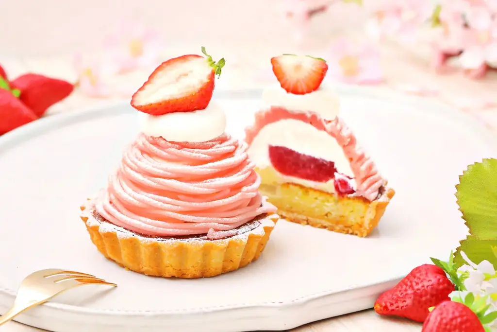 【春のモンブラン】合計累計販売数2.5万個※1の人気スイーツ！甘酸っぱい国産苺を飾った『苺とさくらのモンブラン』＆さくらの優しい香りを楽しめる『さくらのプチモンブラン』の春限定モンブラン2種を限定発売 画像 4