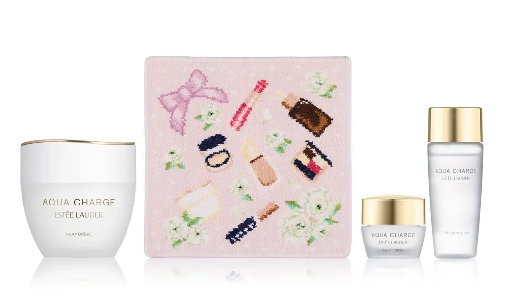 エスティ ローダー、「FEILER（フェイラー）」との再コラボレーションを発表。ブランド ベストセラーのアイテムをモチーフにした限定ハンカチを含む特別セットを販売 画像 3