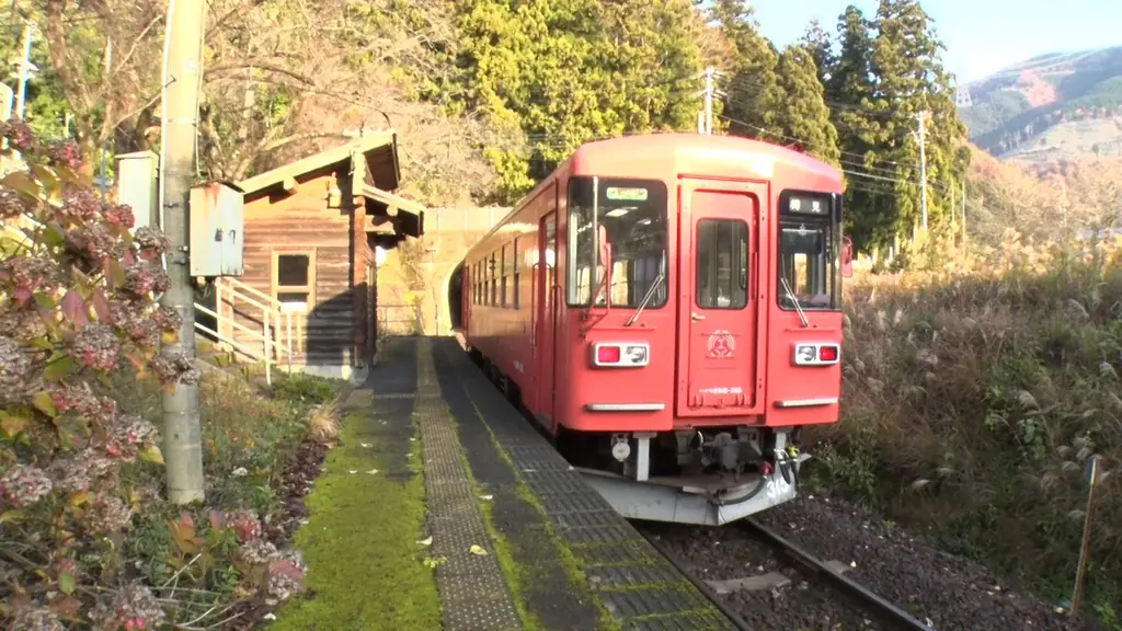 【ＢＳ日テレ】六角精児が見届け人！「わが家の最寄りは秘境駅」　樽見鉄道 森の中に溶け込む無人駅SP 画像 2